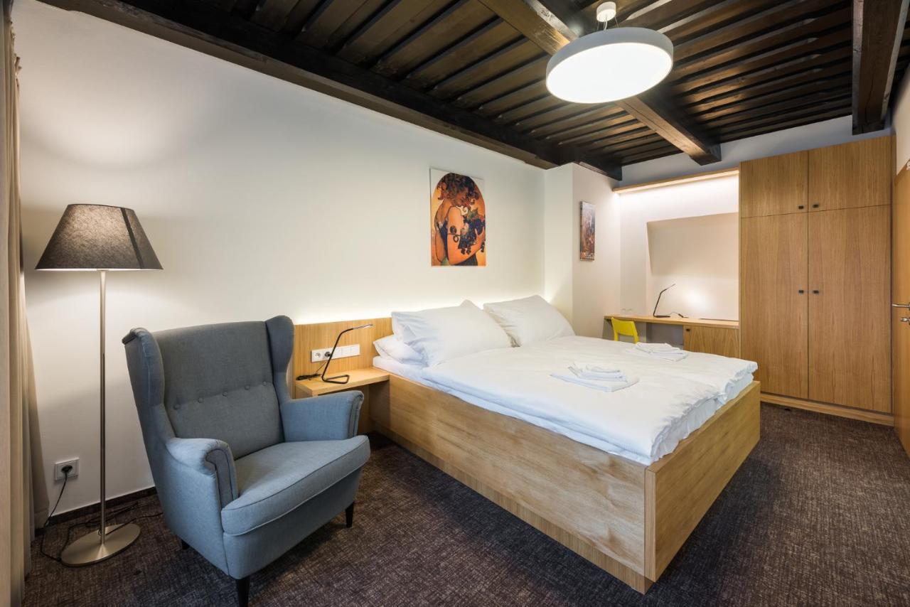 Fancy Apartments By Prague Castle Екстериор снимка
