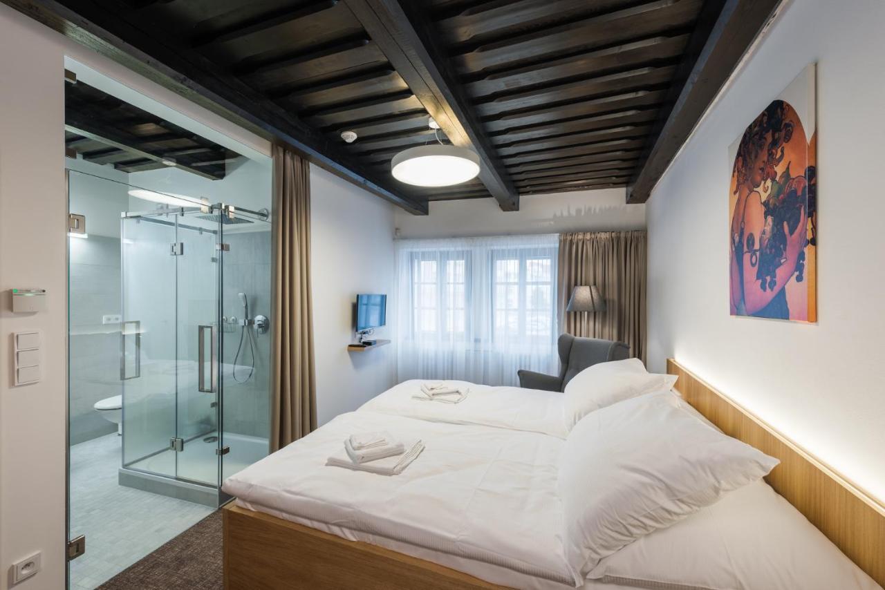 Fancy Apartments By Prague Castle Екстериор снимка