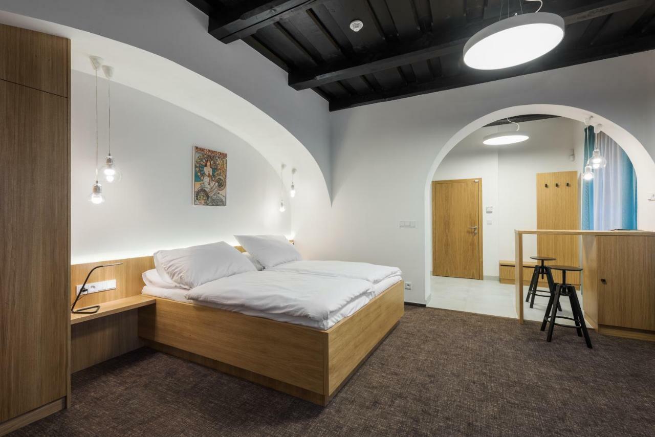 Fancy Apartments By Prague Castle Екстериор снимка