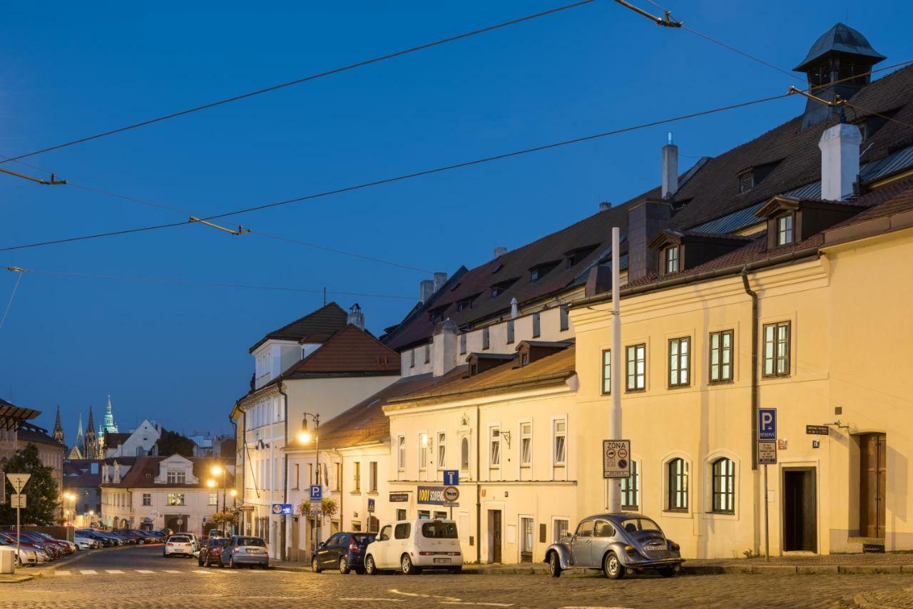 Fancy Apartments By Prague Castle Екстериор снимка